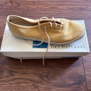 Vintage Keds Women’s Champion Oxford Canvas Sneakers – Buttercup Size 7M w/ Box